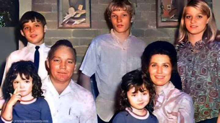 Exploring the Life and Love of Gene Watson: A Glimpse into His Wife and Family